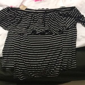 NEVER WORN! Off the shoulder top with sleeves